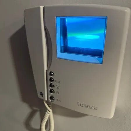 Beau Avec Belle Terrasse Au Centre De