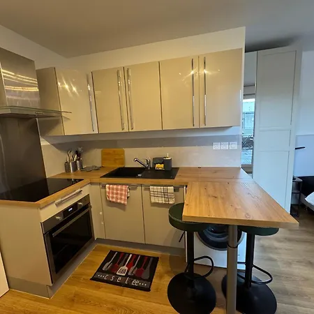 Apartament Beau Avec Belle Terrasse Au Centre De *