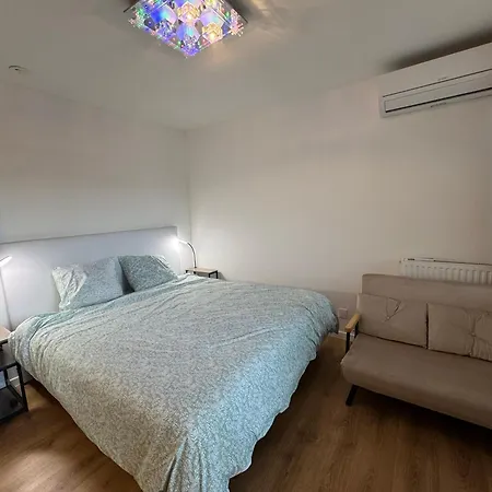 Beau Avec Belle Terrasse Au Centre De Apartman Nizza