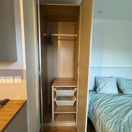 Beau Avec Belle Terrasse Au Centre De