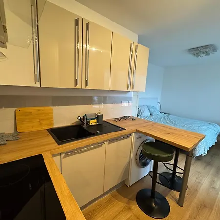 Beau Avec Belle Terrasse Au Centre De Nice